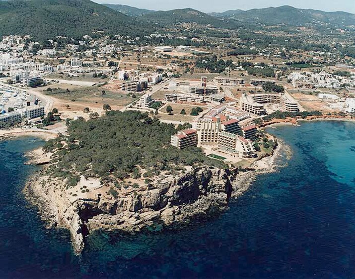 Playa De Es Riu De Sta Eul Ria Santa Eul Ria Des Rius Isla De Ibiza