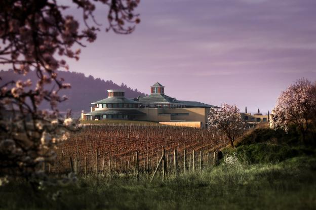 Exterior del Museo Vivanco de la Cultura del Vino. :: /