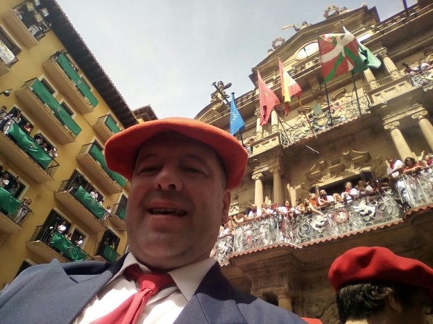 Julio César Pellejero el día 6 en el chupinazo de San Fermín. :: l.r.
