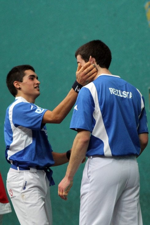En el 2010, Víctor y Rezusta ganaron el Torneo Diario Vasco. :: d.v.