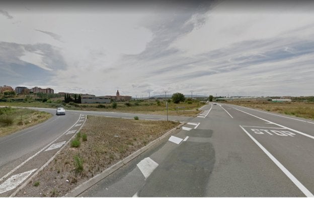 Aspecto de la carretera que une Calahorra y San Adrián en la que se invertirán 1,2 millones. :: l.r.