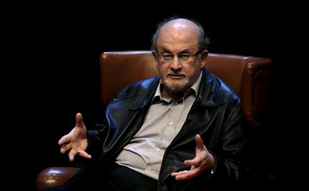 El escritor angloindio Salman Rushdie./Eloy Alonso (Reuters)
