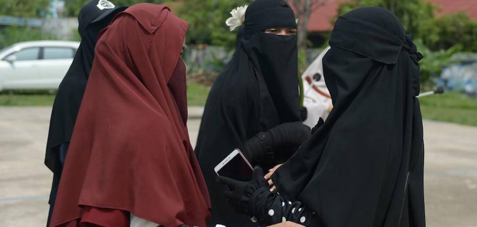 Un juez canadiense suspende una ley que prohíbe el uso del niqab en Quebec