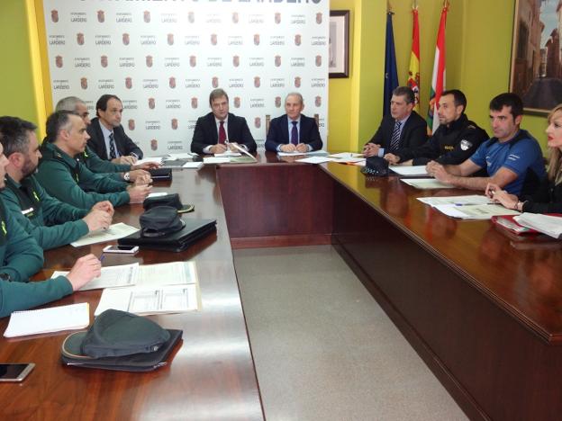 Reunión de la Junta Local de Seguridad celebrada en Lardero. :: d. g. r./