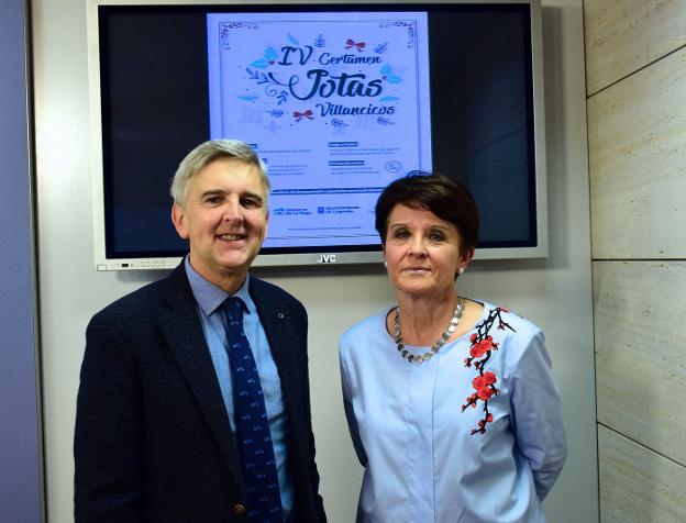 Eduardo Rodríguez y Teresa Hernández, ayer. :: juan marín/