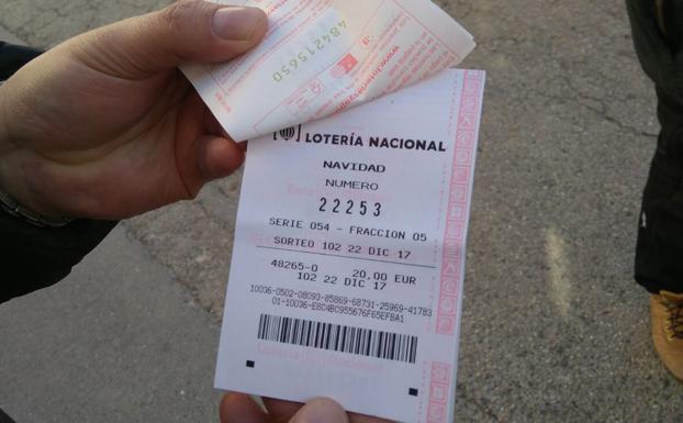 Imagen del décimo premiado en Cervera