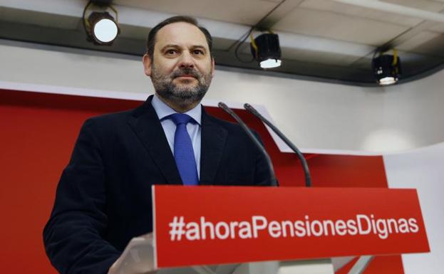 Rueda de prensa del secretario de Organización del PSOE, José Luis Ábalos./EFE