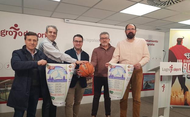 Foto de la presentación 'Torneo Interbarios' /A.L.
