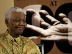 Nelson Mandela Cumple En Casa A Os De Lucha Por Los Derechos Humanos