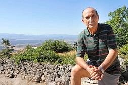 Eleuterio Sánchez es un enamorado del norte de Cáceres, donde se crió con su familia. :: ANDY SOLÉ/