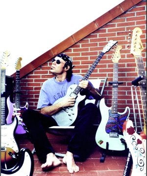 El guitarrista de blues Javier Vargas. :: L.R./