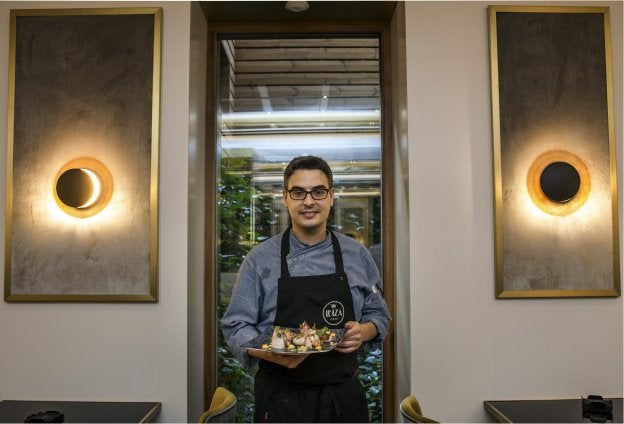 Chipirones de anzuelo rellenos de salchichón riojano y kimchi