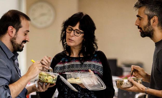 La deliciosa rutina de comer en el trabajo