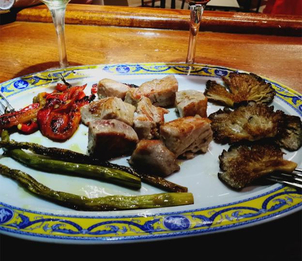 En el Venus, del vermut hasta la cena