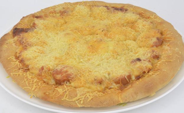 La receta de Javier Romero: pizza 4 quesos con masa casera