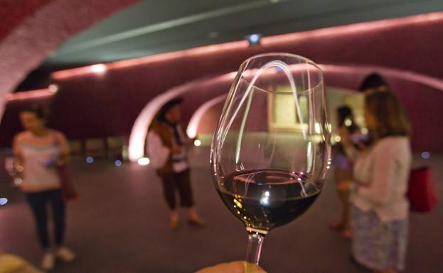 El jueves comienzan las visitas narradas ambientadas en 'Logroño y el vino en el siglo XIX'