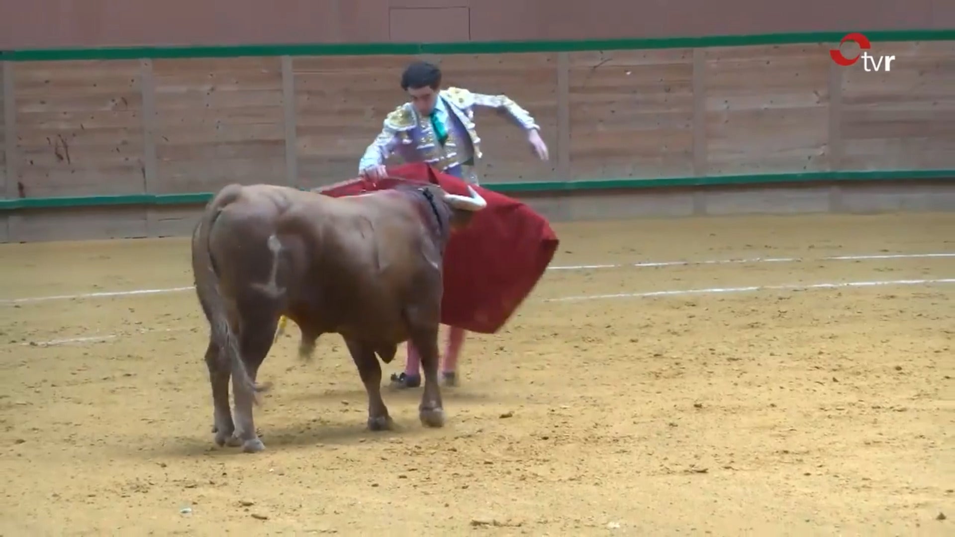 Víctor Hernández triunfa en Arnedo