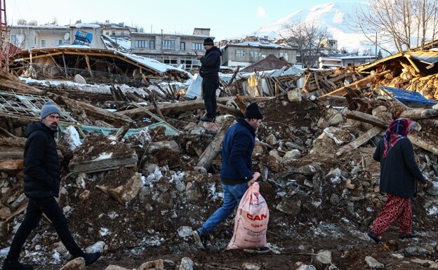 Los riojanos podrán desgravar en el IRPF el 15% de sus donaciones por el terremoto en Turquía y Siria