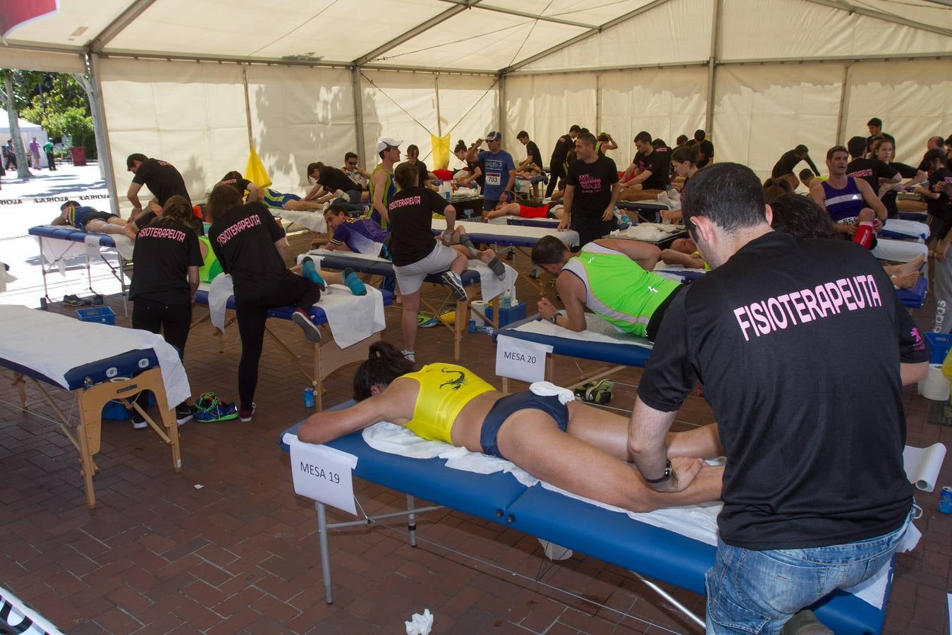 Media Maratón de La Rioja: Masaje y estiramientos