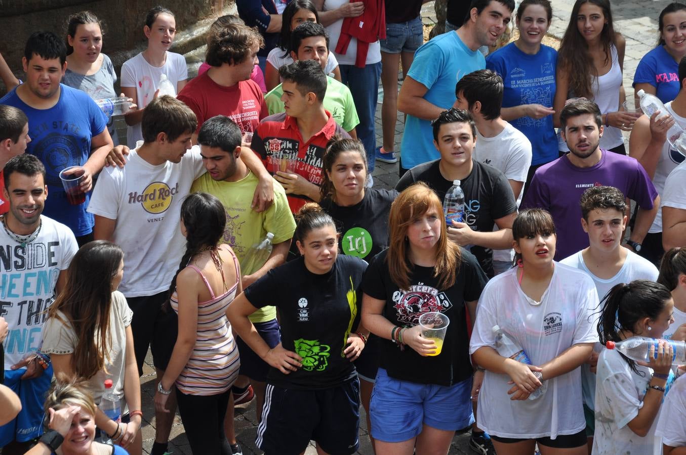 Agua para empezar las fiestas de San Vicente