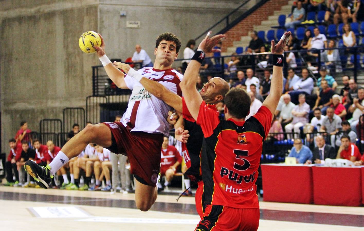 Naturhouse 29 - 19 Huesca