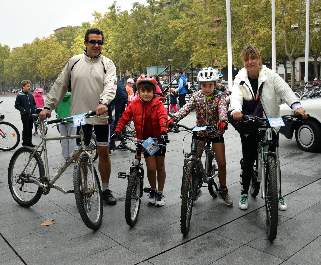 La Marcha Unicef reúne a ciclistas y patinadores