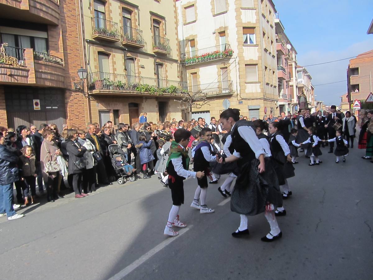 Alberite despide sus fiestas de San Martín con procesión y teatro infantil