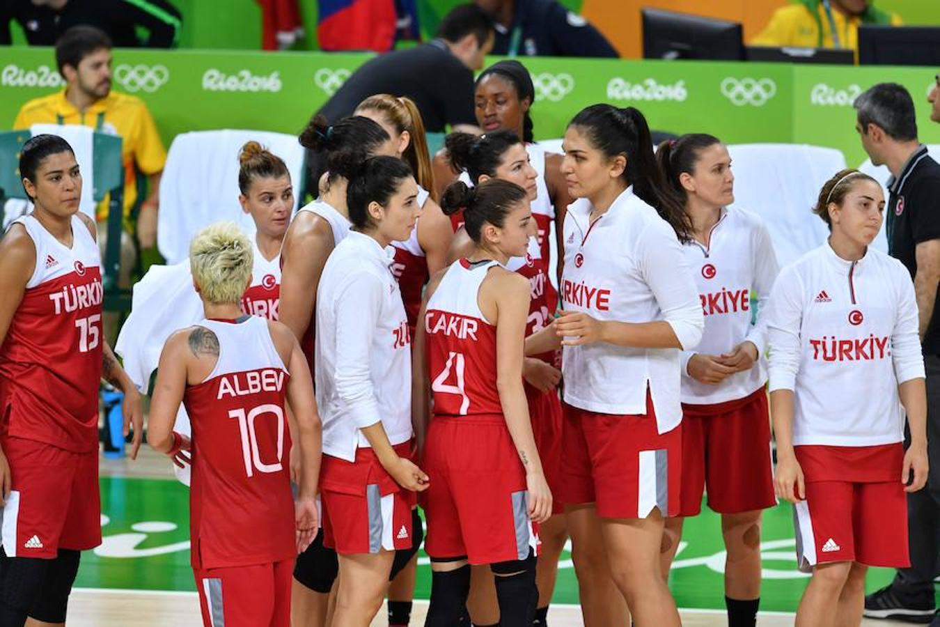 La selección femenina de baloncesto vence a Turquía