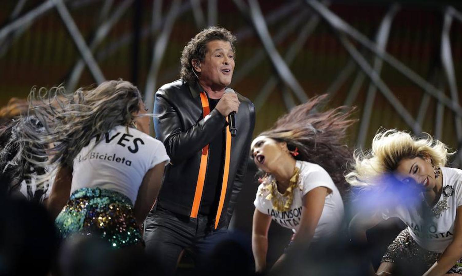 Carlos Vives triunfa en los Grammy Latinos