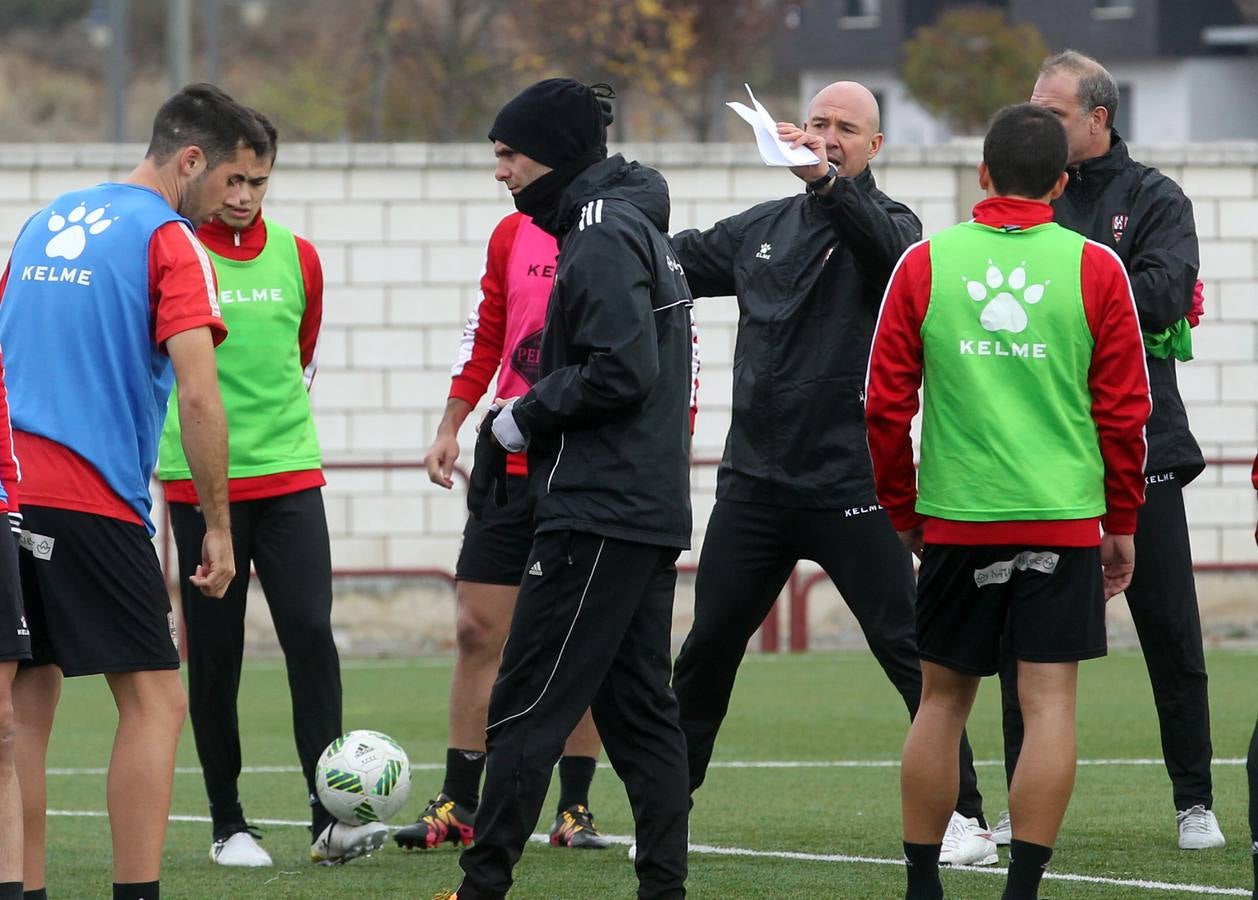 El primer entrenamiento de Berges con la Unión Deportiva Logroñés