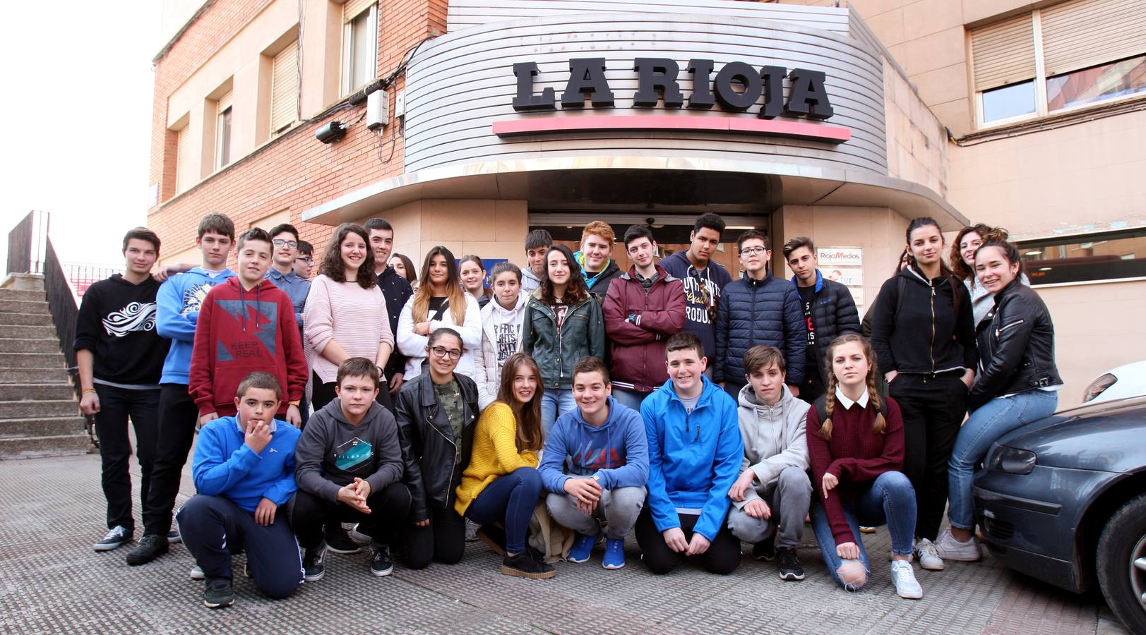 Los alumnos de 3 º de la ESDO FP del IES Laboral visitan la multimedia de Diario LA RIOJA