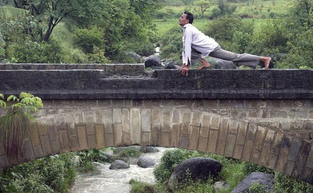 El yoga contribuye al desarrollo cognitivo y fomenta hábitos de vida saludabl