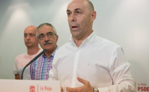 Caperos quiere «abrir una nueva etapa» en un PSOE riojano «fracturado»