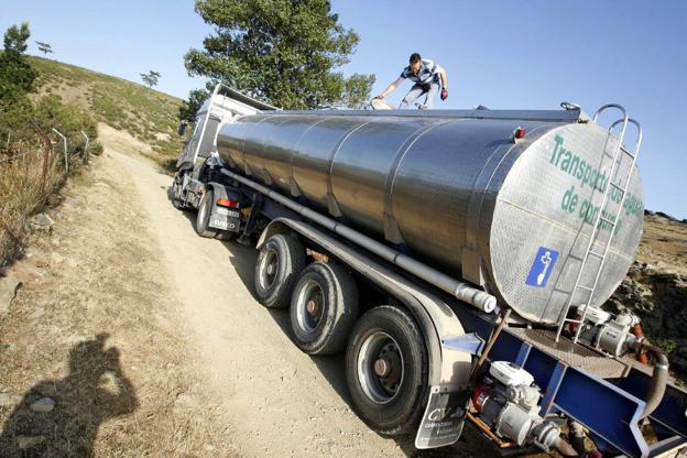 Tres municipios riojanos han necesitado 273.500 litros de agua en el primer semestre