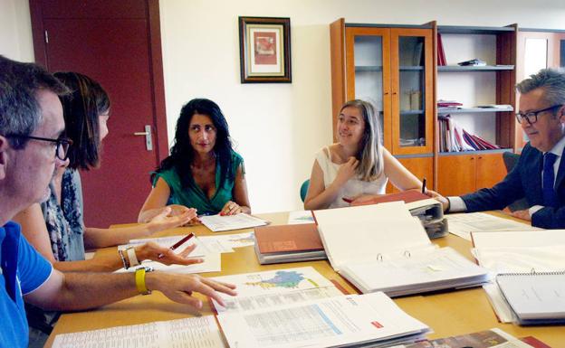 Ocho brasileños continuarán sus estudios en la UR becados por el Banco Santander