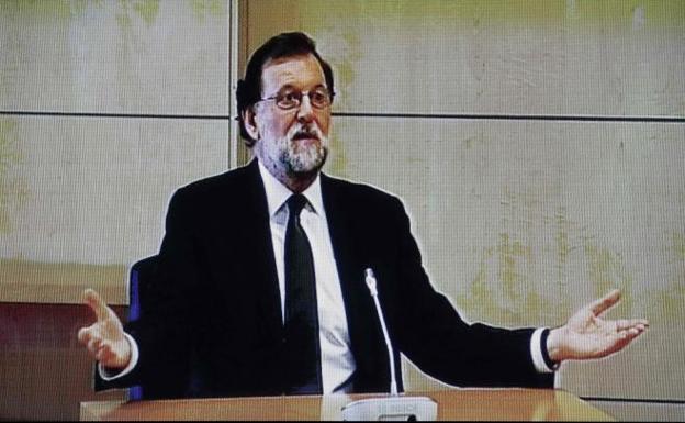 Rajoy: «La respuesta debe ser muy gallega, porque no puede ser riojana»