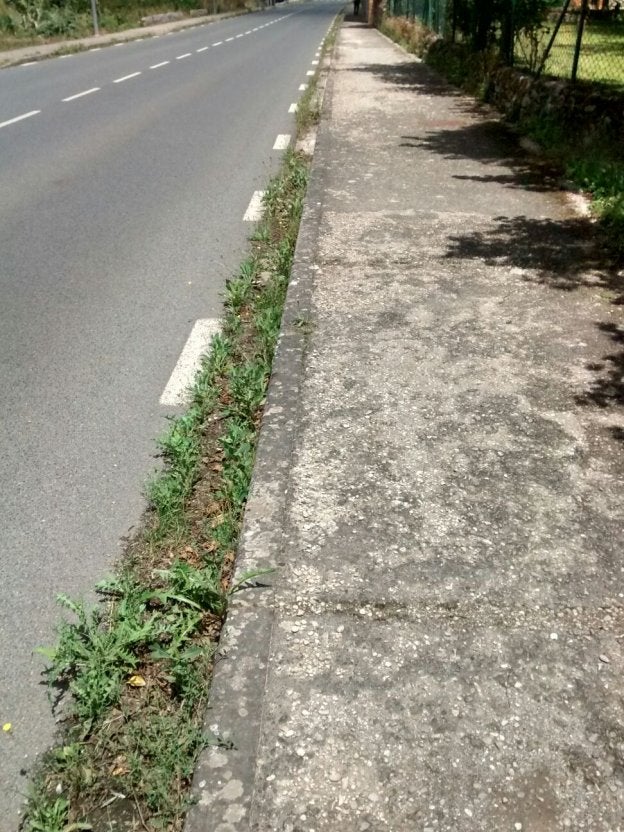 La Guindilla: alcantarillas, aceras y farolas de Ojacastro