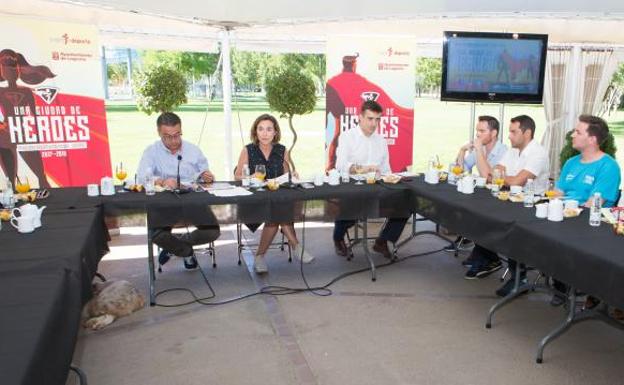 Aquazumba y defensa personal, novedades del Programa de Logroño Deporte