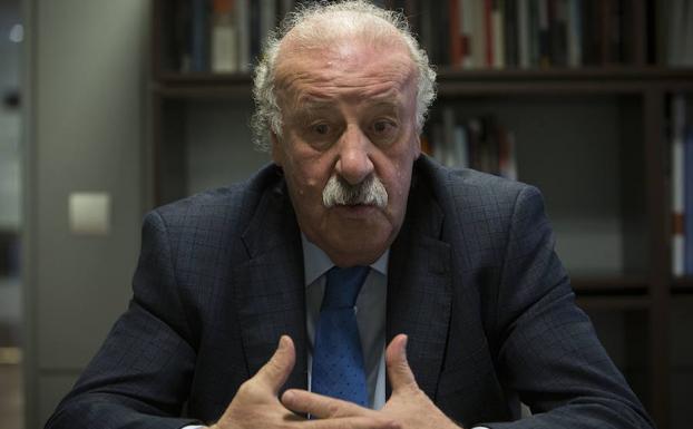 Del Bosque: «Pongo la mano en el fuego por Villar»