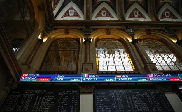 El Ibex cae el 1,60% y regresa a niveles de abril