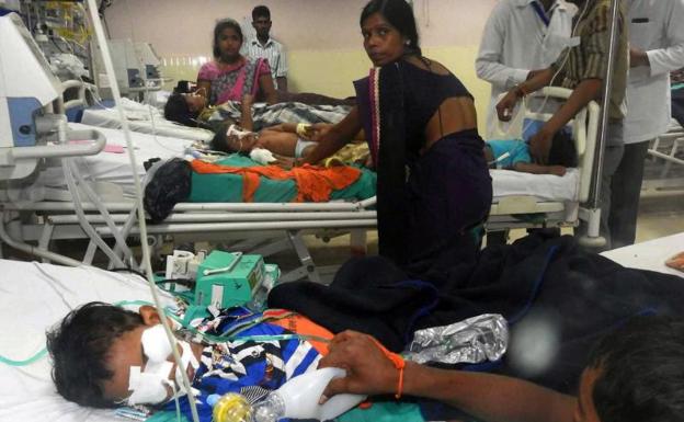 Mueren 64 niños en un hospital de la India por falta de oxígeno