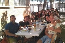 Un concurso de lanzamiento de azada abrió la fiesta de verano de Igeensis