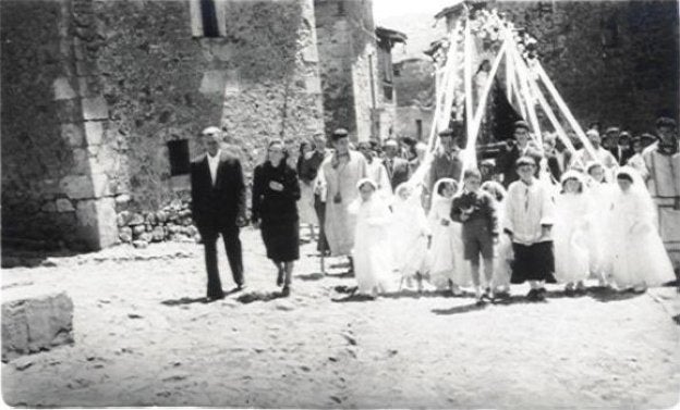 La Retina: procesión en Canales de la Sierra