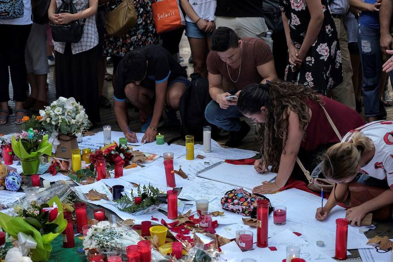 Las Ramblas vuelven a la normalidad después del atentado