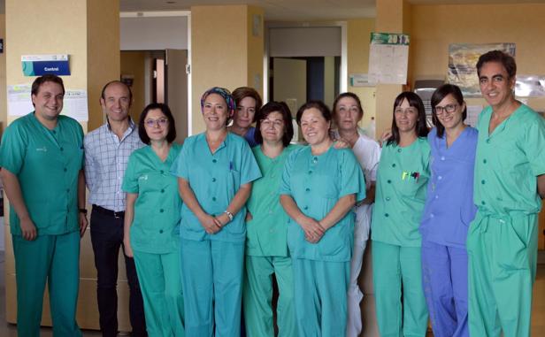Un hospital español realiza con éxito una cirugía pionera en el mundo para recomponer un grave traumatismo ocular