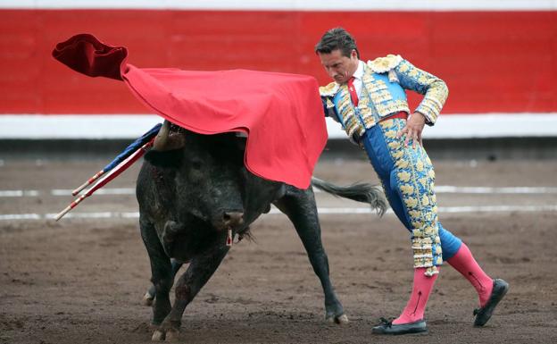 Una oreja para Urdiales en Bilbao