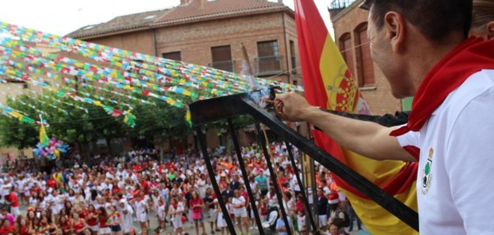 Aldeanueva de Ebro se pone el pañuelo rojo