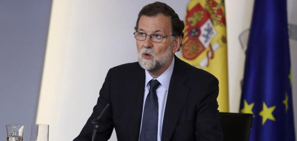 Rajoy afirma que la unidad política ante el terrorismo es más que una foto