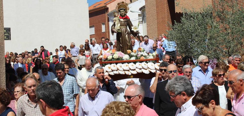 San Antonio y los más pequeños, protagonistas del día grande en Pradejón