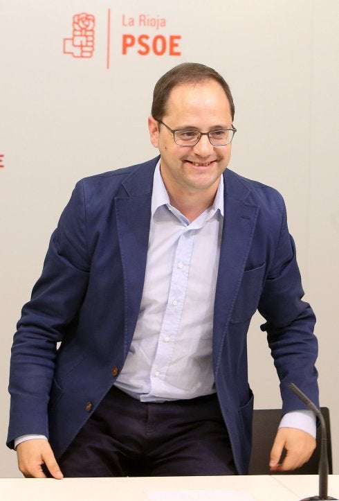 El PSOE pregunta por el aumento del agua desembalsada en agosto del canal del Najerilla